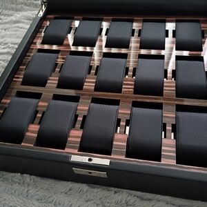 WOLF WATCH BOX... LEATHER AND WOOD... 15 SLOT